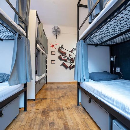 Hostel The Madhouse Praha Exteriér fotografie